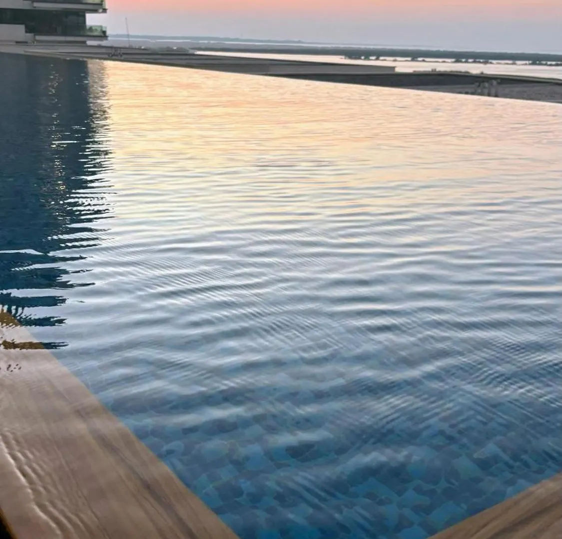 Yas Beach Studio Abu Dzabi 0*,  Egyesült Arab Emírségek